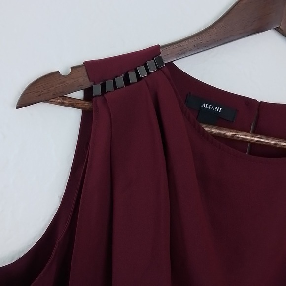 Alfani‎ Sleeveless Chiffon Blouse Women's Size 8 Burgundy Red Draped Front Top - Picture 5 of 12